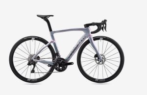 BICI PINARELLO F3 GRUPPO SHIMANO 105  DI2 RUOTE DT SWISS A 1800 30 DB