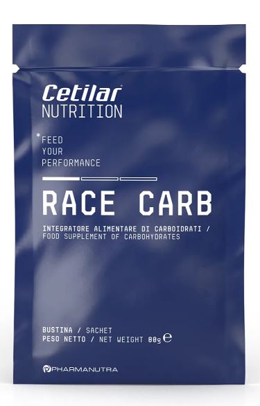 Race Carb Carboidrati in polvere da sciogliere in acqua, con un rapporto tra maltodestrine e fruttosio di 1:0,8. Gusto lemon.